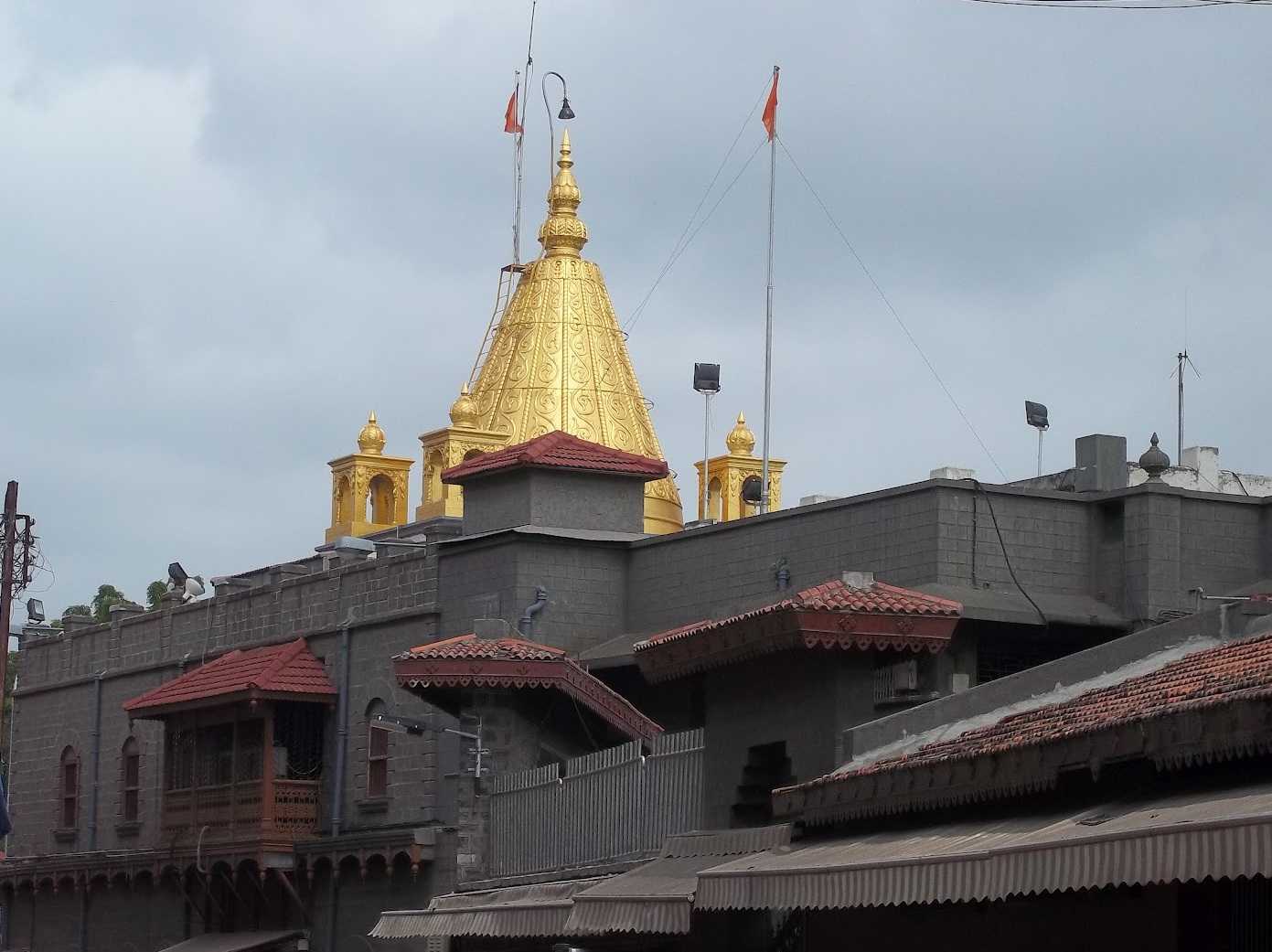 Shirdi-Sai-Baba-Temple